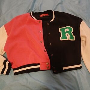 Clothing lot W/free gift 🎁 Brand new cup